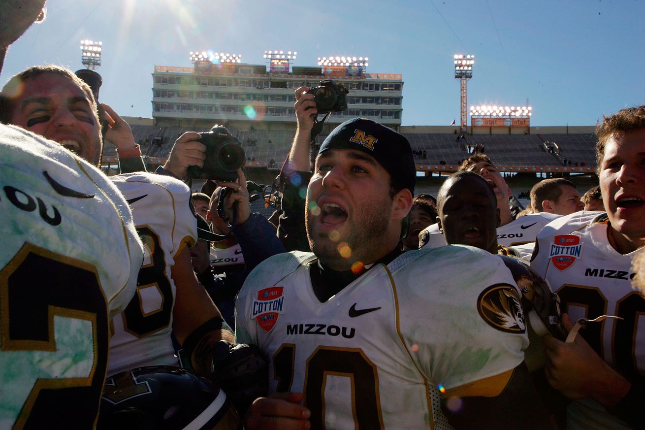 AT&T Cotton Bowl - Missouri v Arkansas