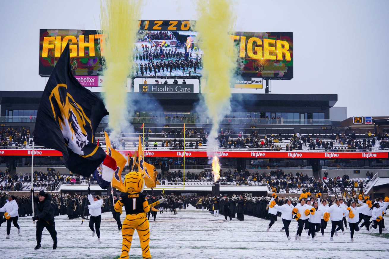 NCAA Football: Arkansas at Missouri